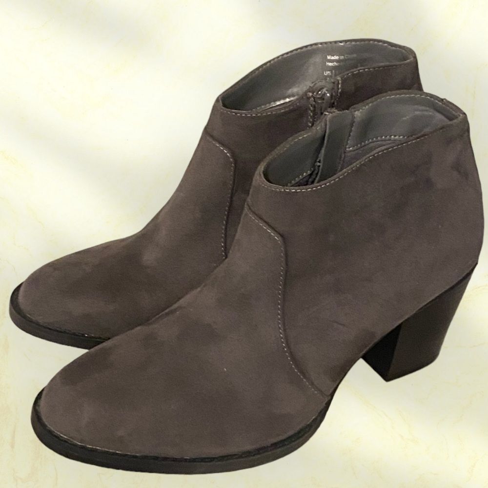 Market & Spruce dark grey suede Dolia’ block heel ankle boots size 7 NWOB